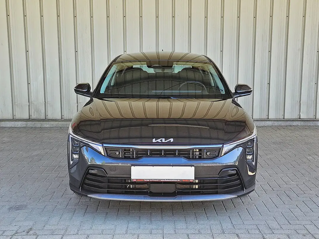 Kia K4 - Thumbnail 3