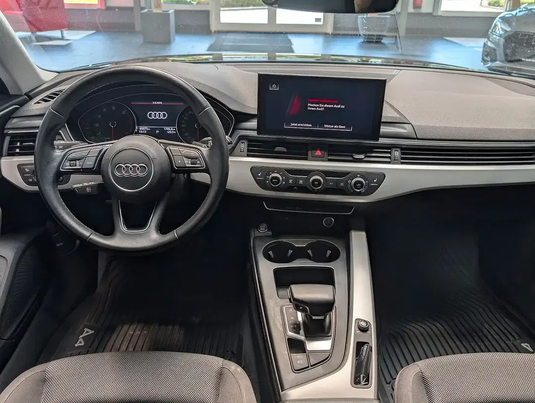 Audi A4 - Thumbnail 8