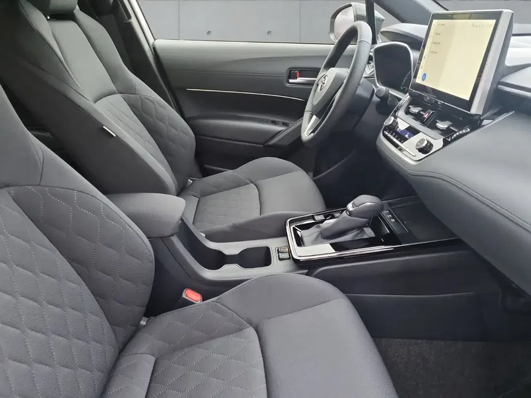 Toyota Corolla Cross - Thumbnail 6