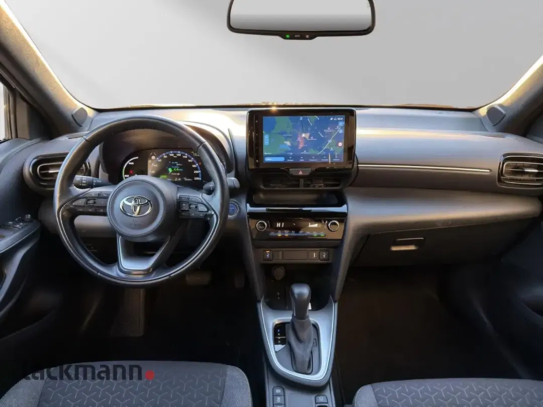 Toyota Yaris Cross - Thumbnail 10