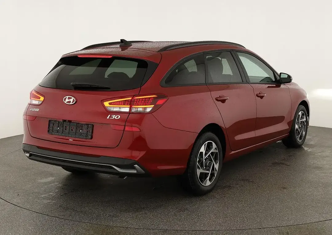 Hyundai i30 - Thumbnail 3