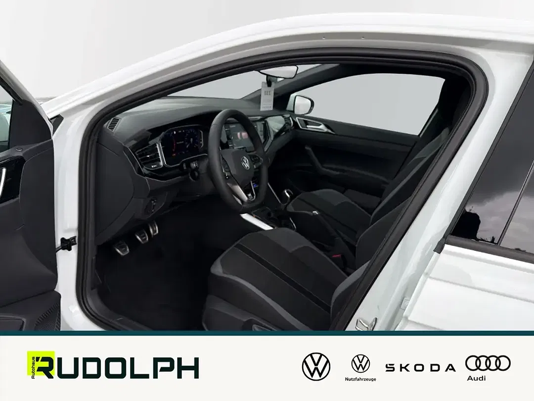 Volkswagen Polo - Thumbnail 8