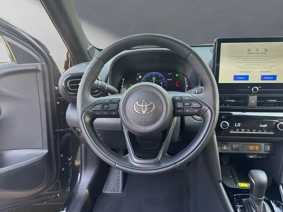Toyota Yaris Cross - Thumbnail 10