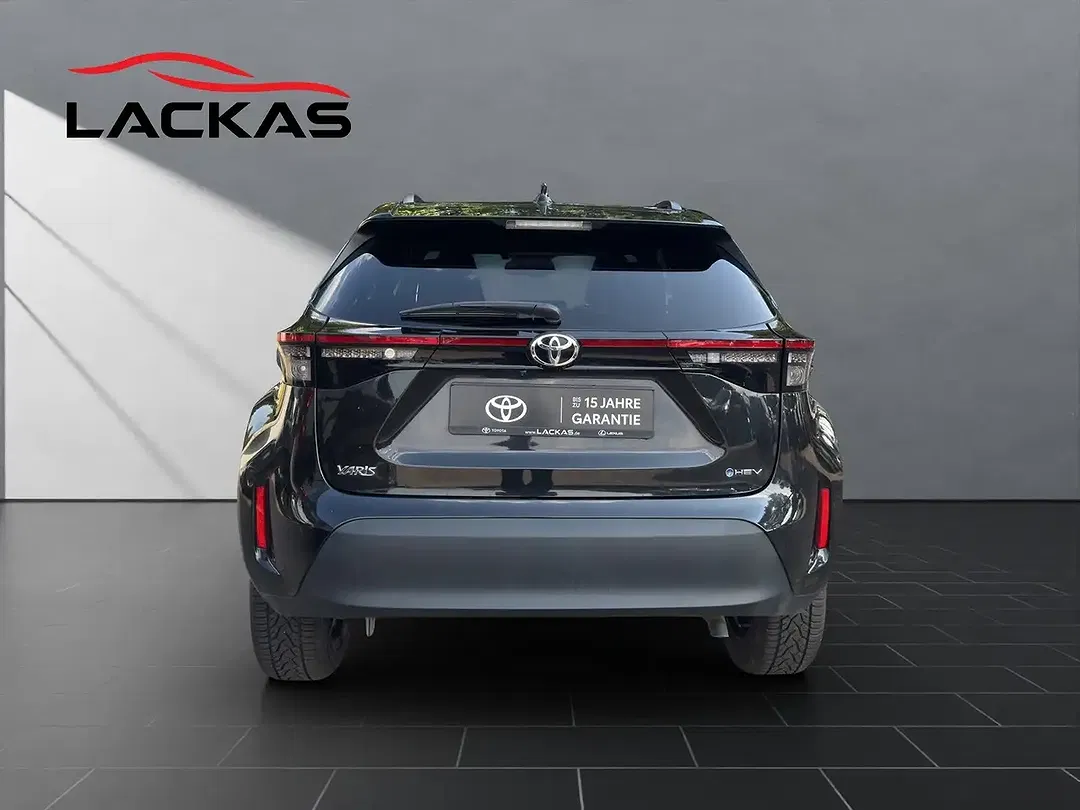 Toyota Yaris Cross - Thumbnail 4