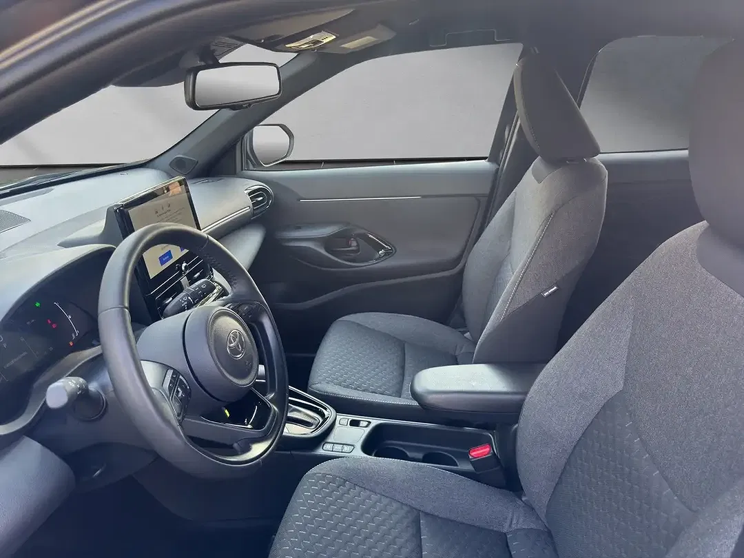 Toyota Yaris Cross - Thumbnail 9