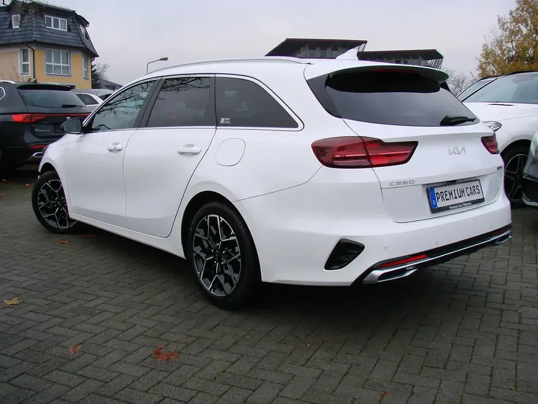 Kia Ceed / cee'd - Thumbnail 6