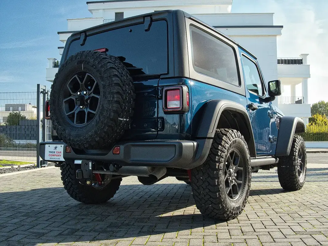 Jeep Wrangler - Thumbnail 7
