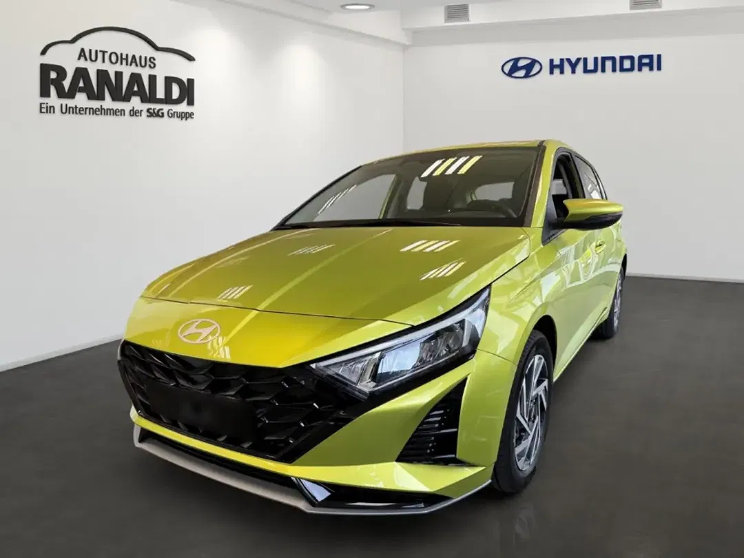 Hyundai i20 - Thumbnail 1