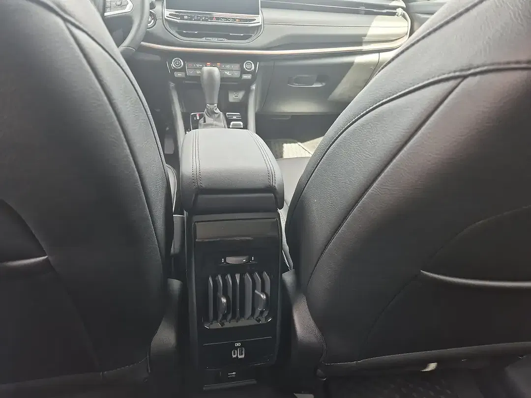 Jeep Compass - Thumbnail 13