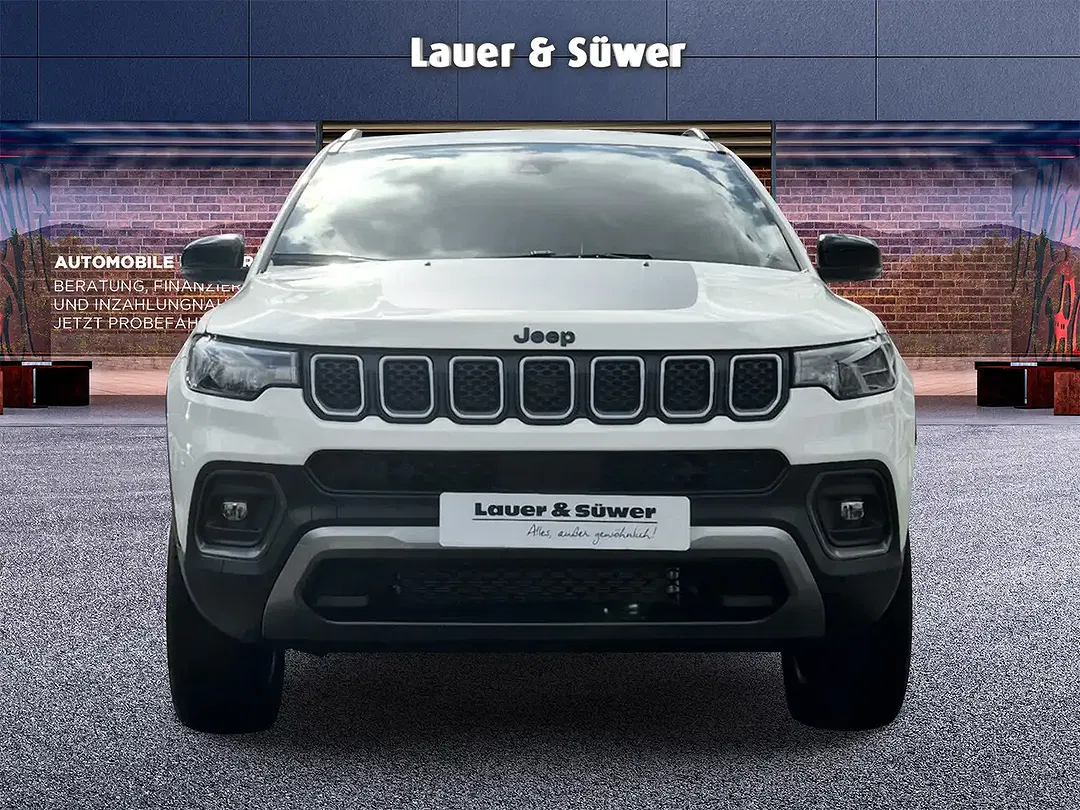 Jeep Compass - Thumbnail 4