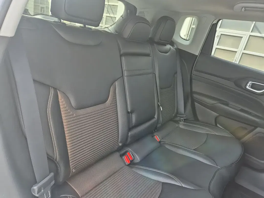 Jeep Compass - Thumbnail 7