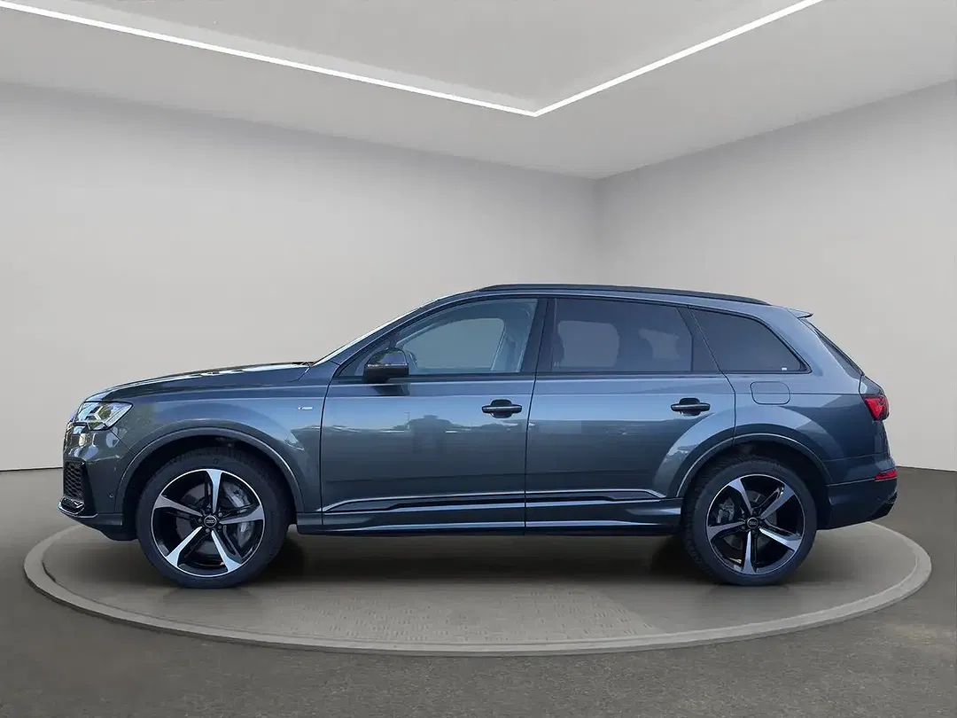 Audi Q7 - Thumbnail 4