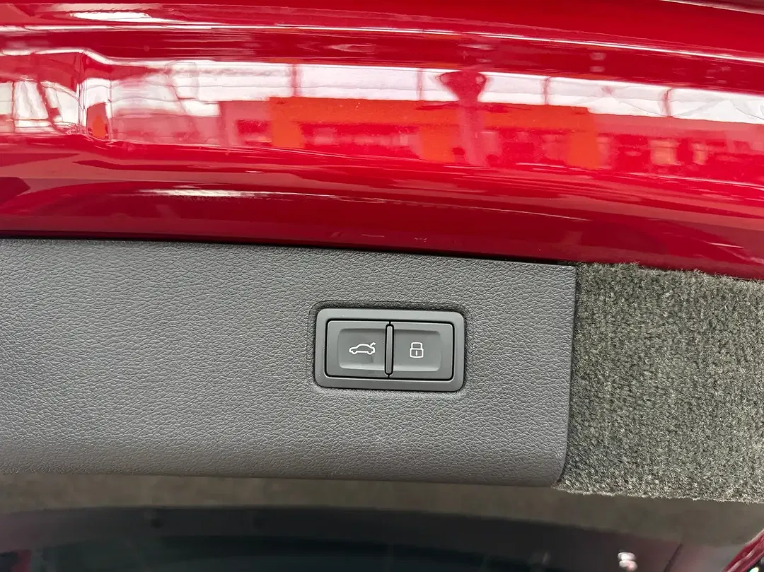 Bentley Bentayga - Thumbnail 13