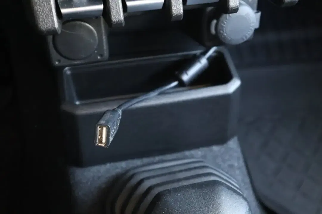 Suzuki Jimny - Thumbnail 19