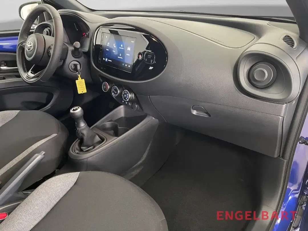 Toyota Aygo X - Thumbnail 10