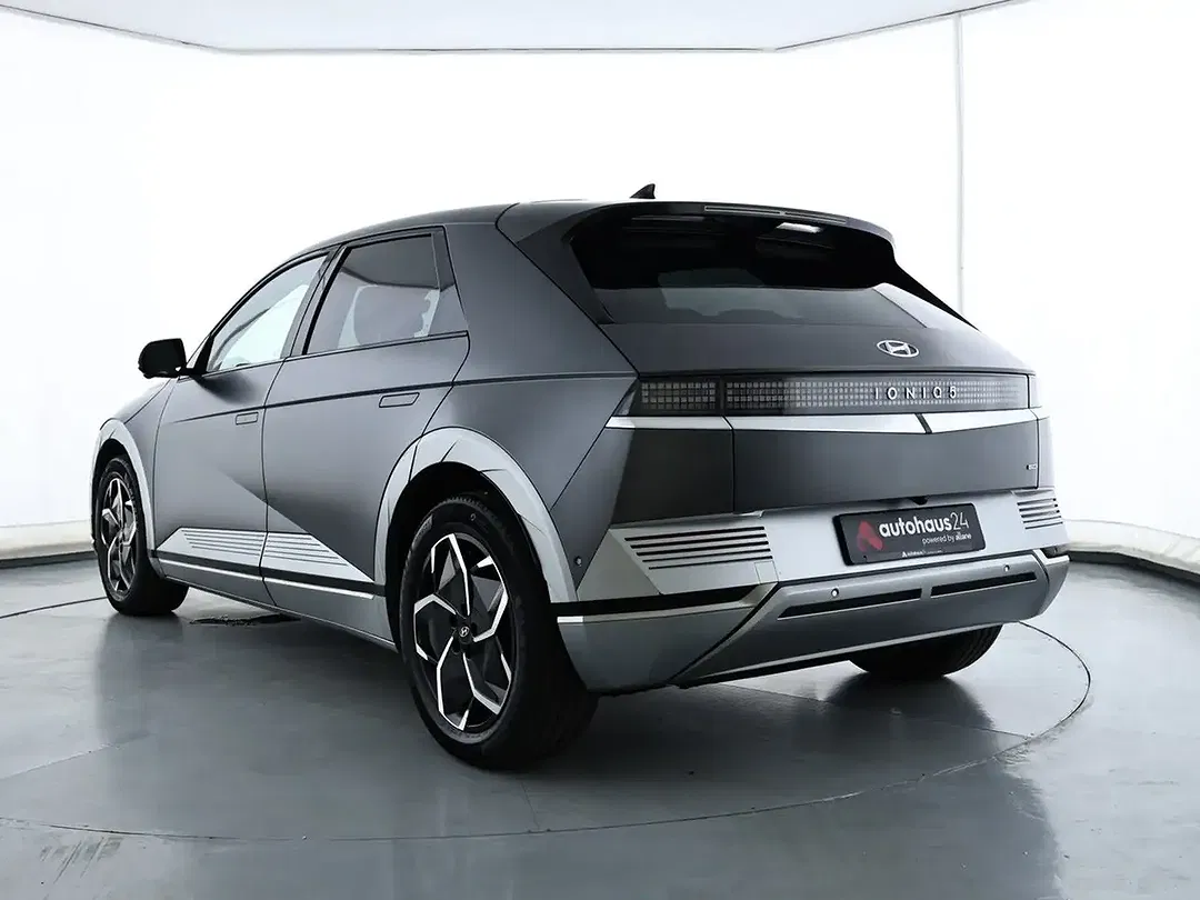 Hyundai IONIQ 5 - Thumbnail 4