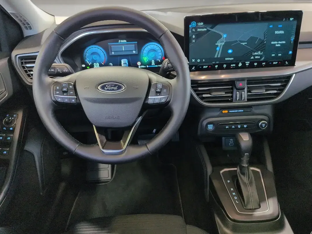 Ford Focus - Thumbnail 10