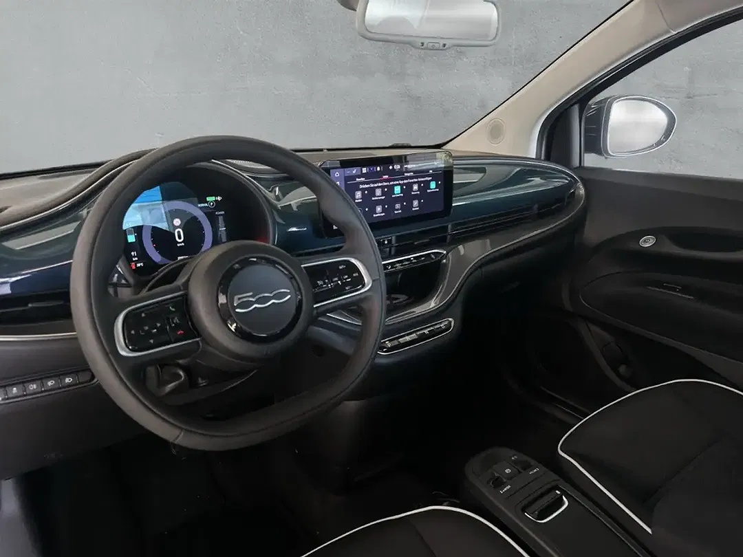 Fiat 500e - Thumbnail 9