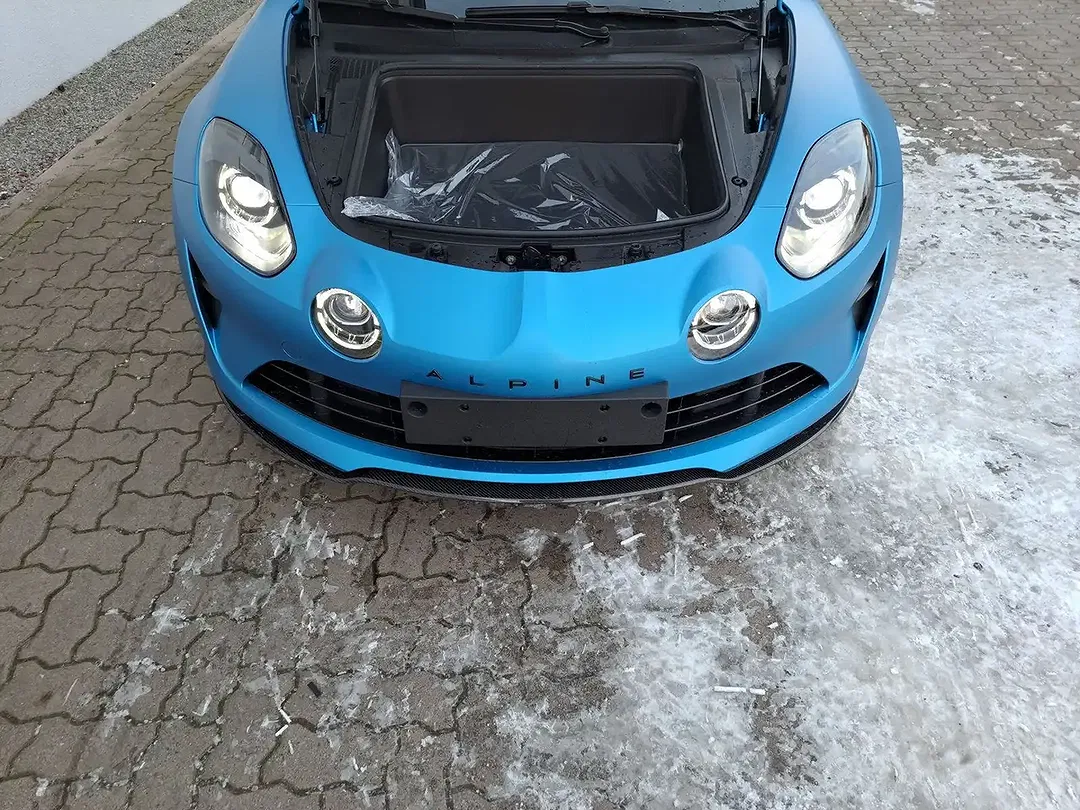 Alpine A110 - Thumbnail 7