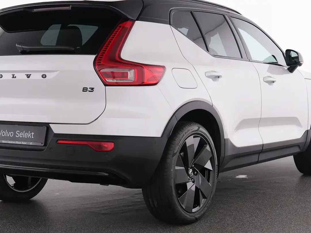 Volvo XC40 - Thumbnail 9