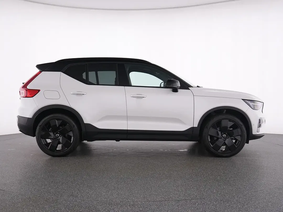 Volvo XC40 - Thumbnail 11