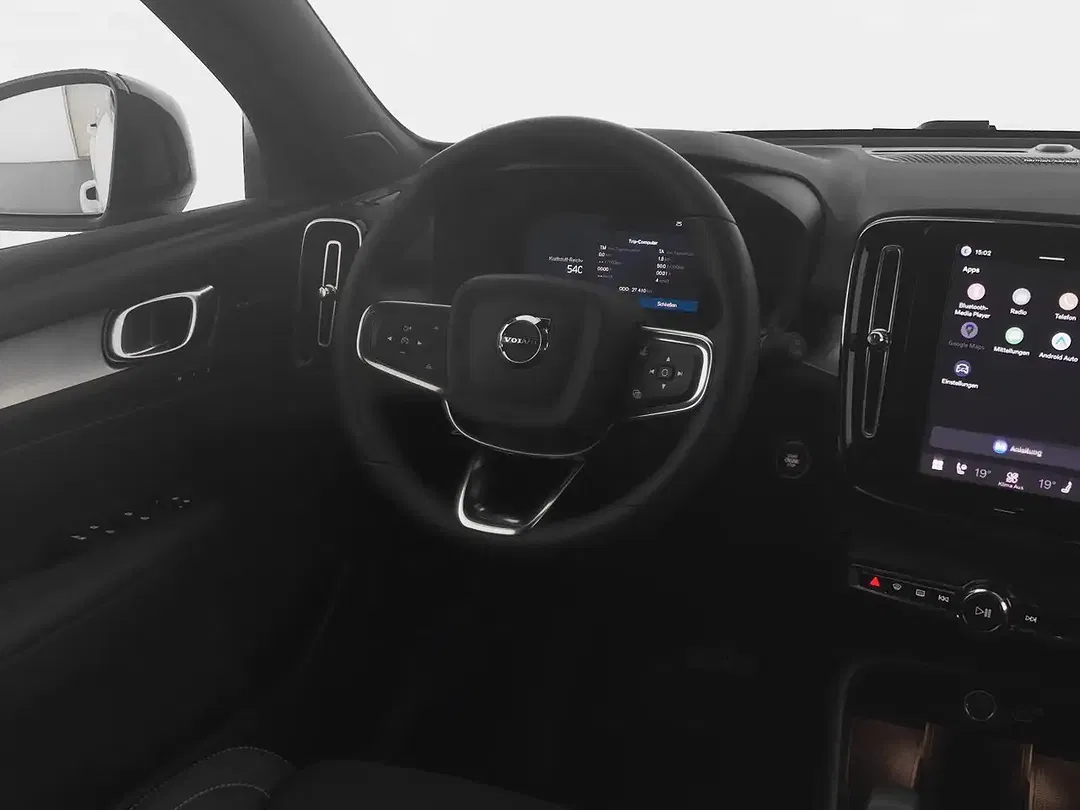 Volvo XC40 - Thumbnail 4
