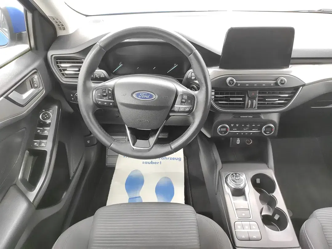 Ford Focus - Thumbnail 13