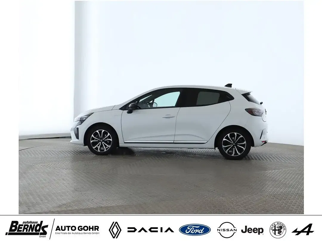 Renault Clio - Thumbnail 3