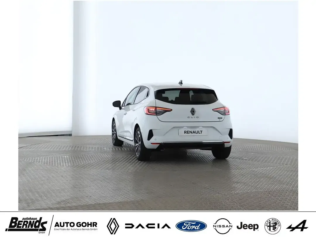 Renault Clio - Thumbnail 4