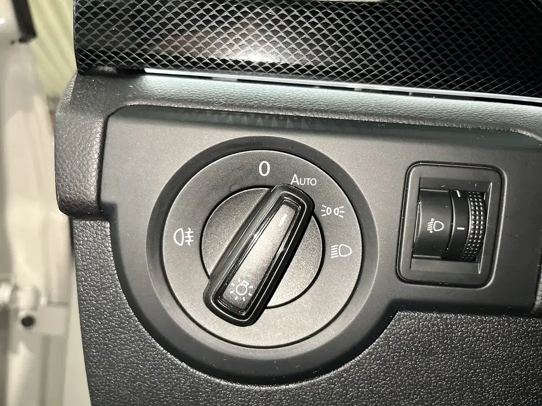 Volkswagen T-Cross - Thumbnail 11
