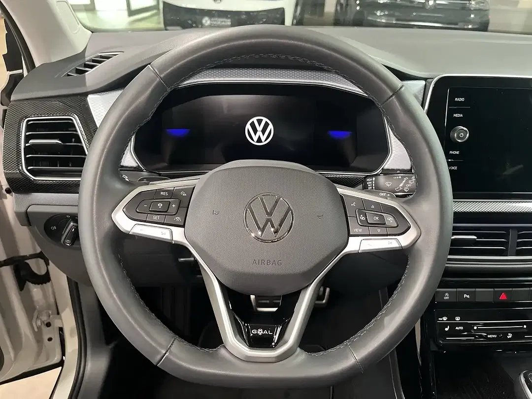Volkswagen T-Cross - Thumbnail 12