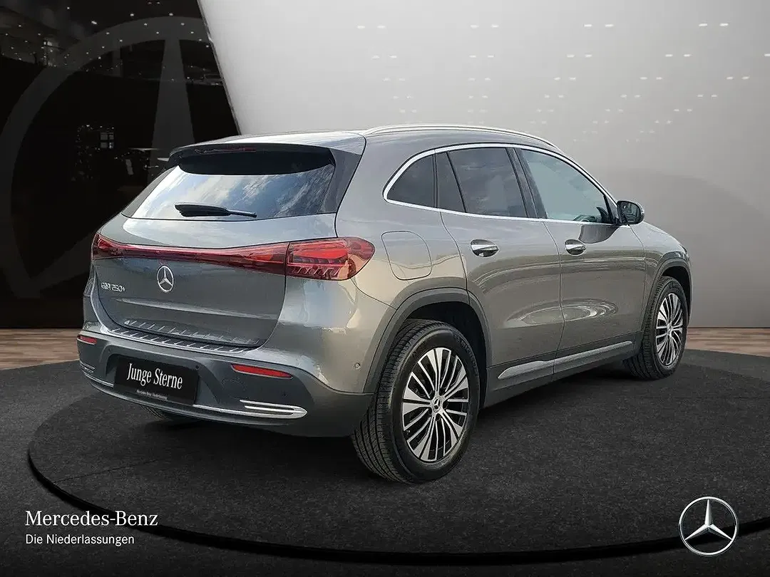 Mercedes-Benz EQA 250 - Thumbnail 7