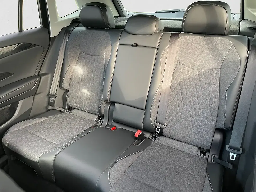 Volkswagen Tiguan - Thumbnail 9