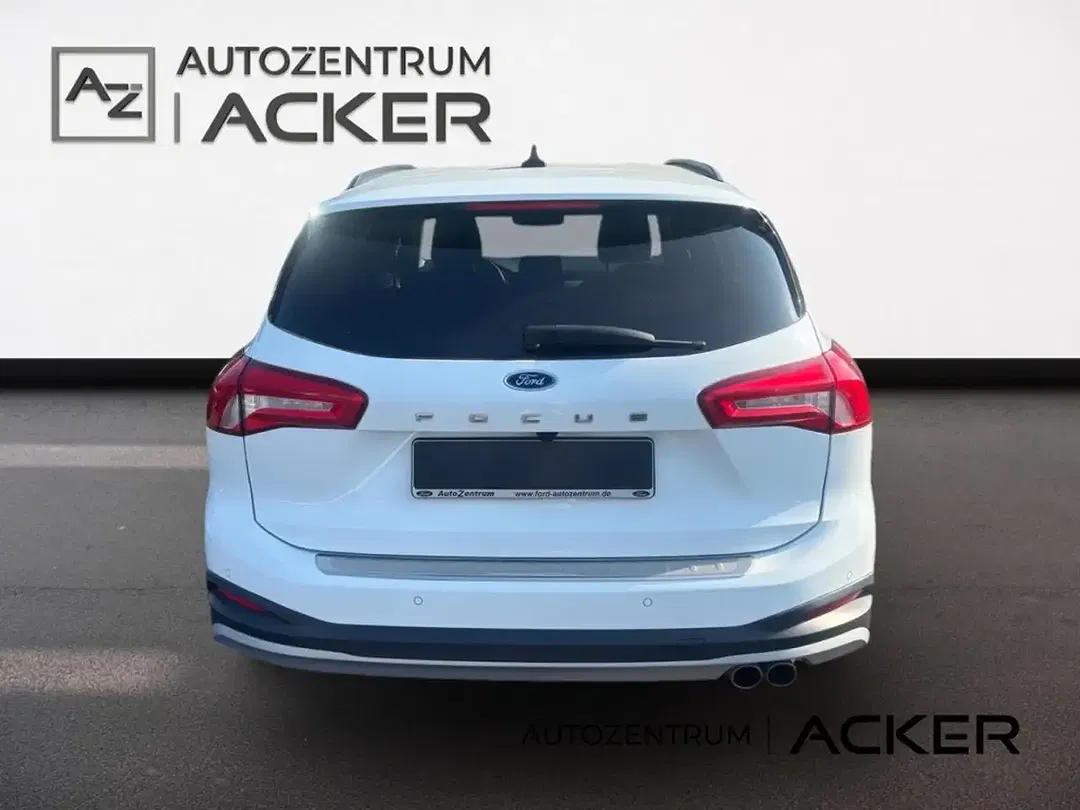 Ford Focus - Thumbnail 5