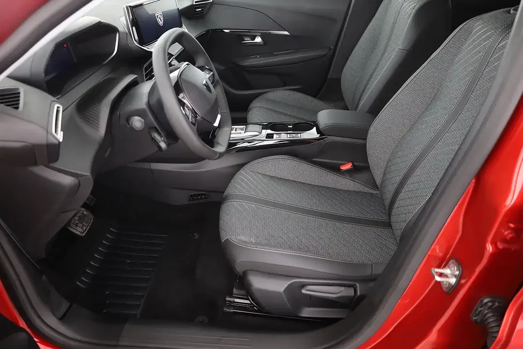 Peugeot 208 - Thumbnail 21