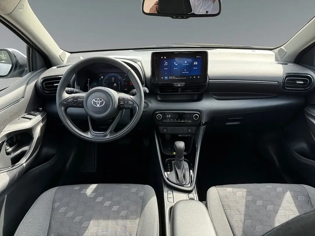 Toyota Yaris - Thumbnail 10