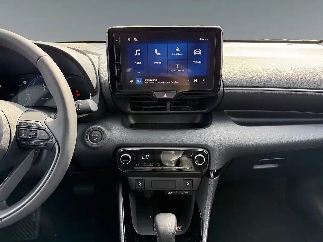 Toyota Yaris - Thumbnail 11