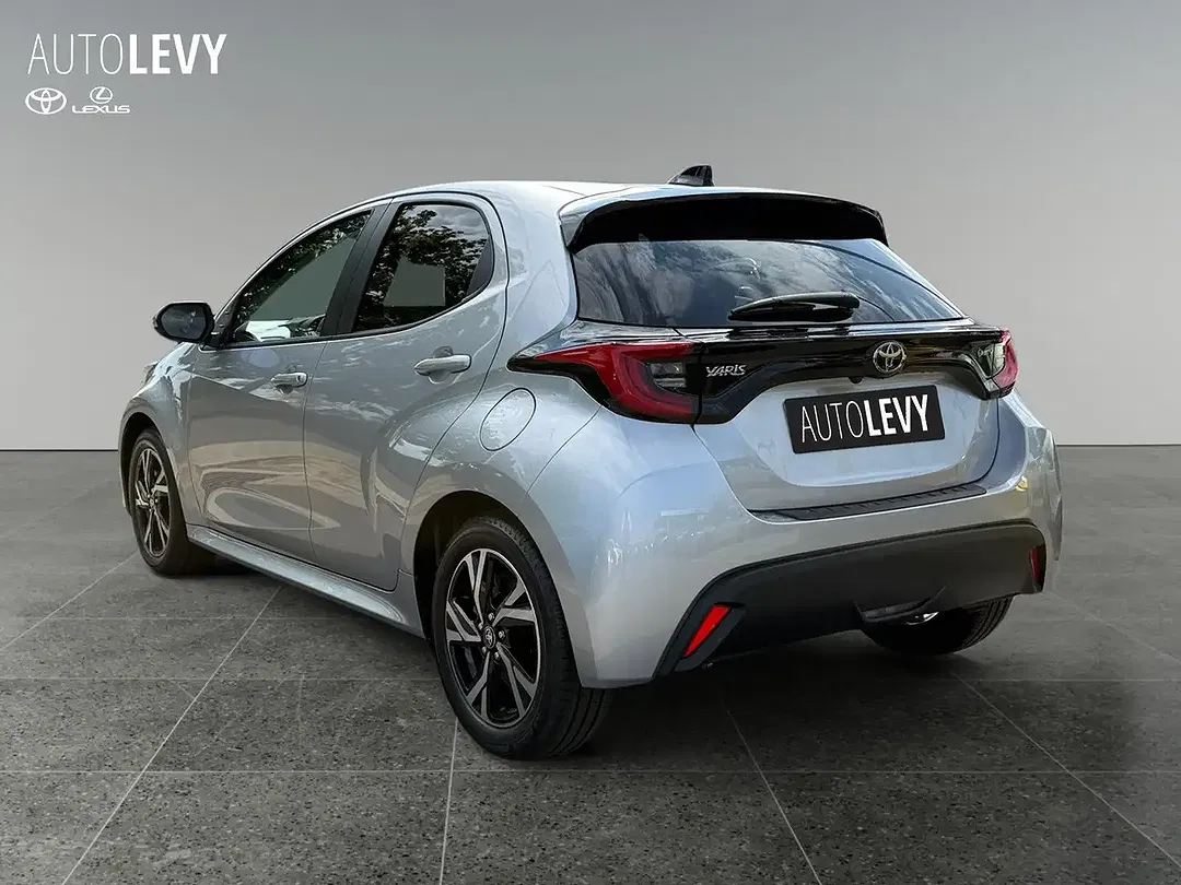Toyota Yaris - Thumbnail 3