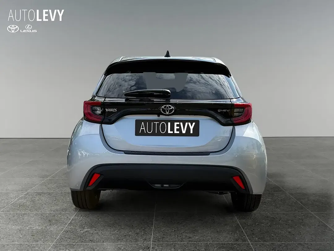 Toyota Yaris - Thumbnail 4