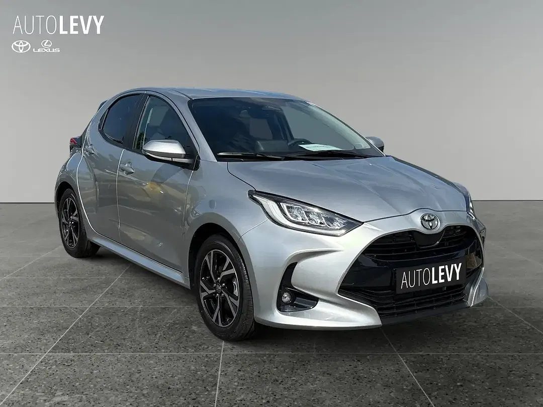 Toyota Yaris - Thumbnail 7