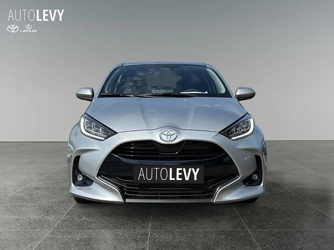 Toyota Yaris - Thumbnail 8