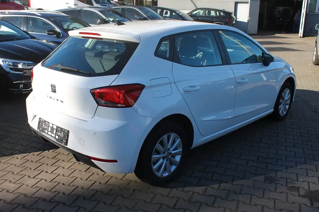 SEAT Ibiza - Thumbnail 3