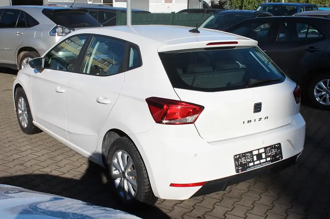 SEAT Ibiza - Thumbnail 4