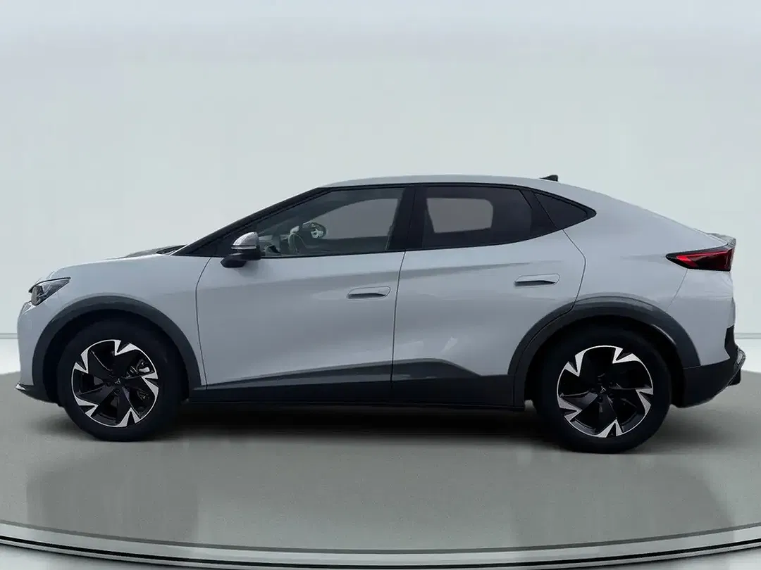 CUPRA Tavascan - Thumbnail 3
