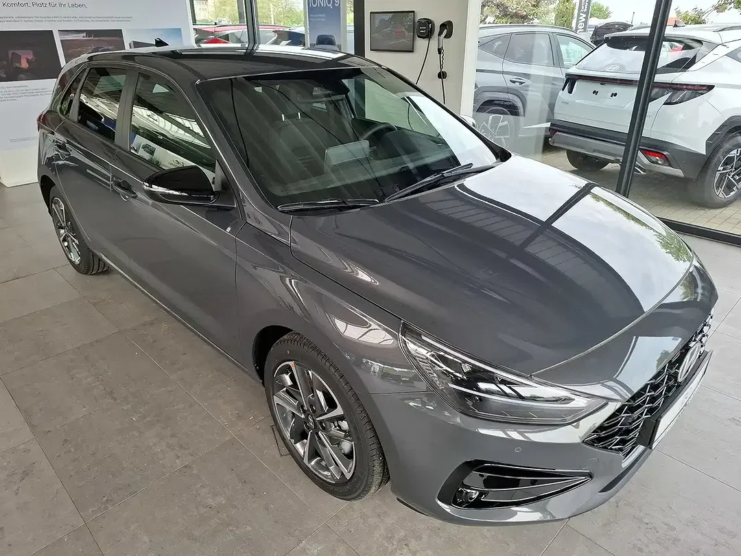 Hyundai i30 - Thumbnail 2