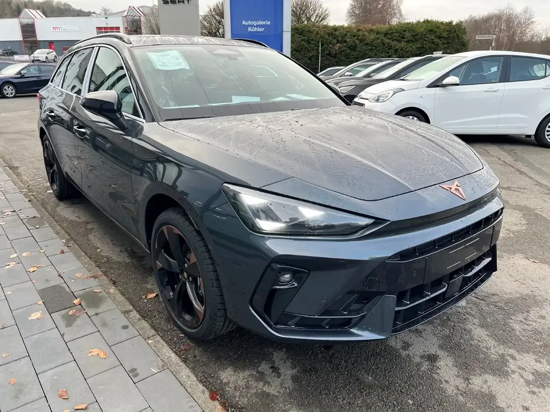 CUPRA Leon - Thumbnail 3