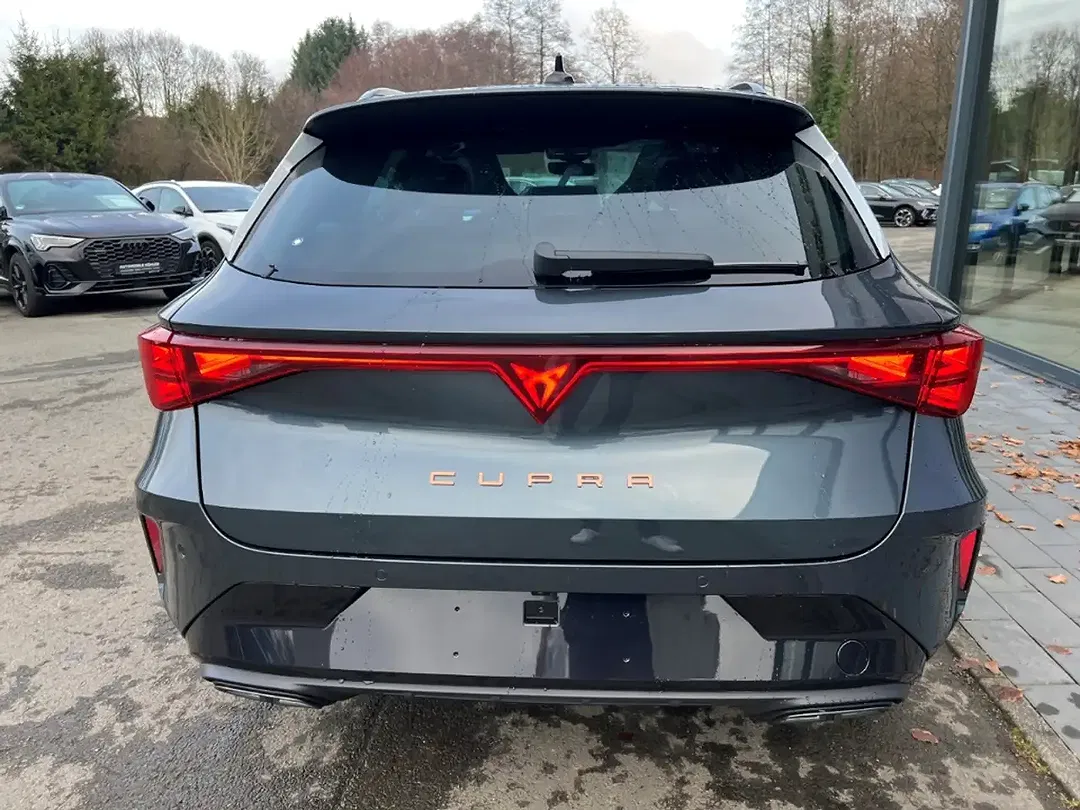 CUPRA Leon - Thumbnail 5