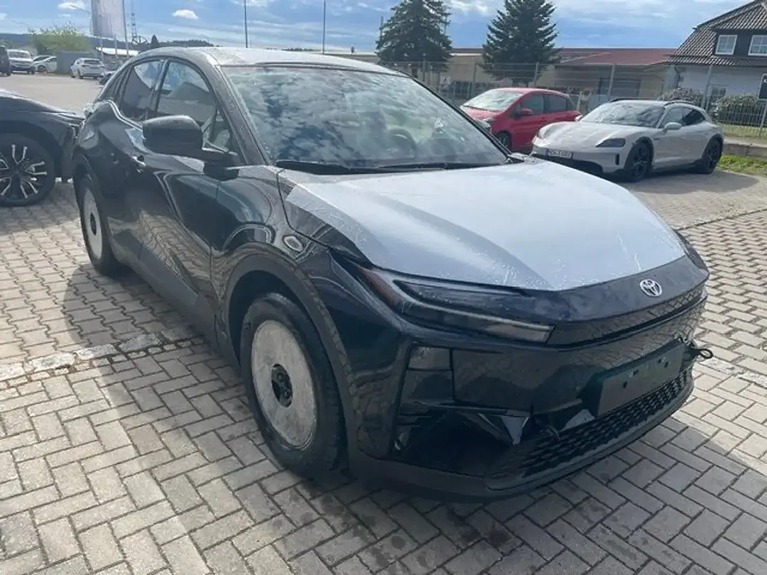 Toyota C-HR+ - Thumbnail 7