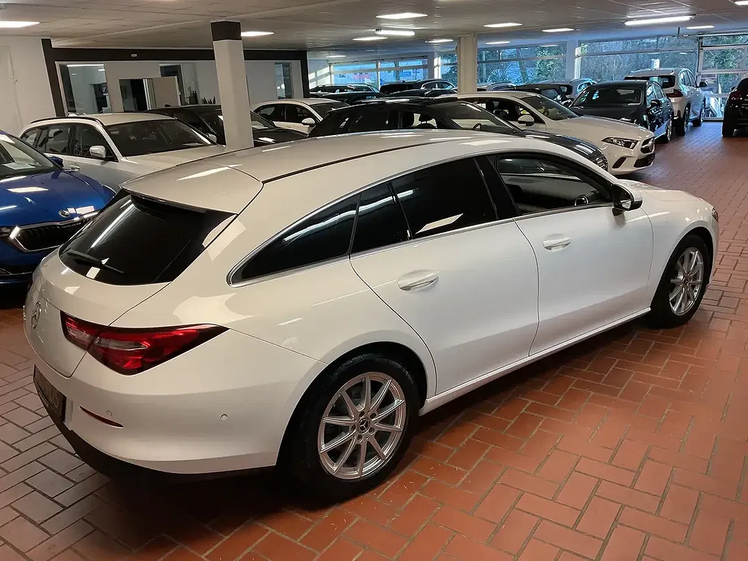 Mercedes-Benz CLA 180 - Thumbnail 6
