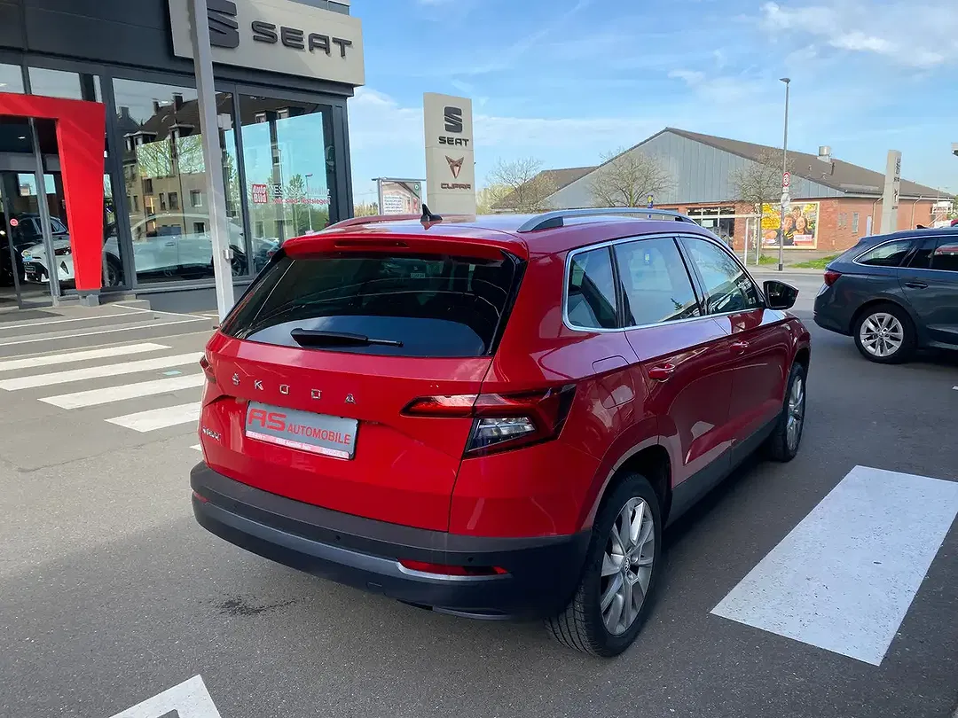 Skoda Karoq - Thumbnail 7